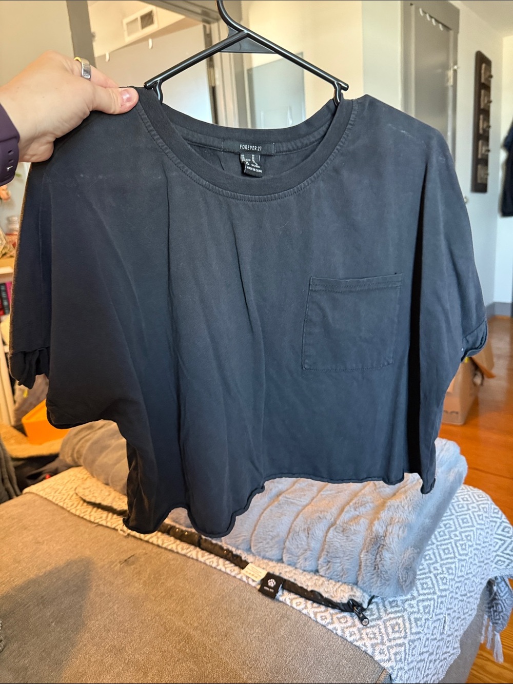 Forever 21 Black Boxy Cropped Tee with Chest Pocket
